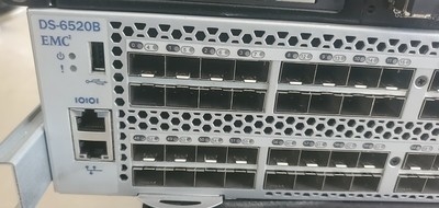Brocado del EMC DS-6520B 16gb 96 puertos activos del interruptor 48 portuarios del SAN