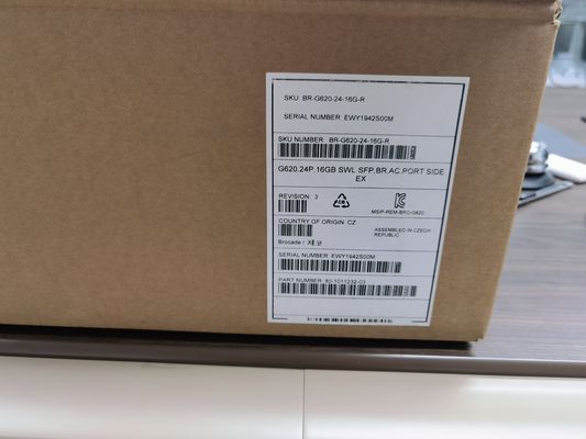 Conmutador SAN Brocade G620 con 24 puertos activos, canal de fibra Gen 6 y ancho de banda agregado de 2 Tbps