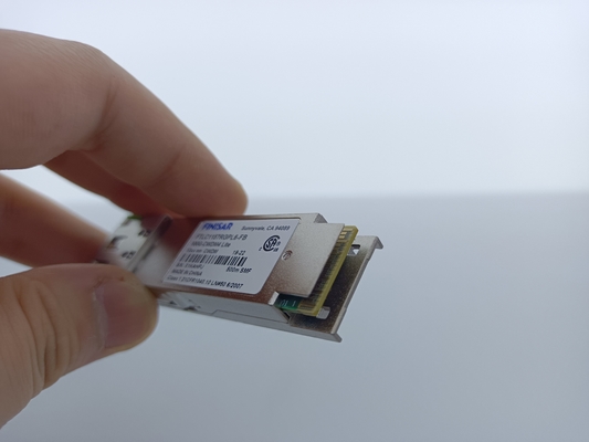 Usos originales de Finisar FTLC1157RGPL6-FB los 2km 100G CWDM4 QSFP28 con FEC