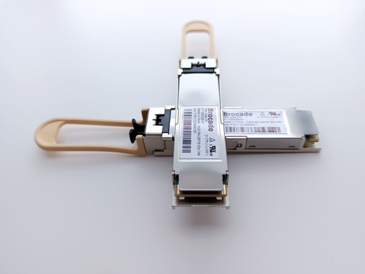 El módulo de transceptor QSFP+ de 850 nm