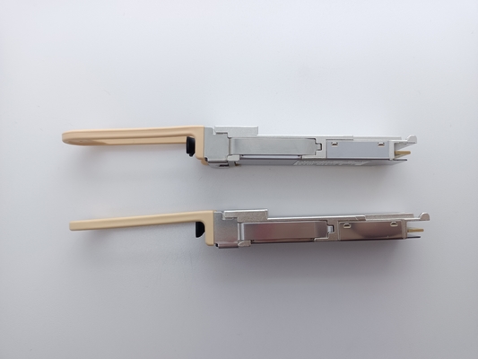 El módulo de transceptor QSFP+ de 850 nm