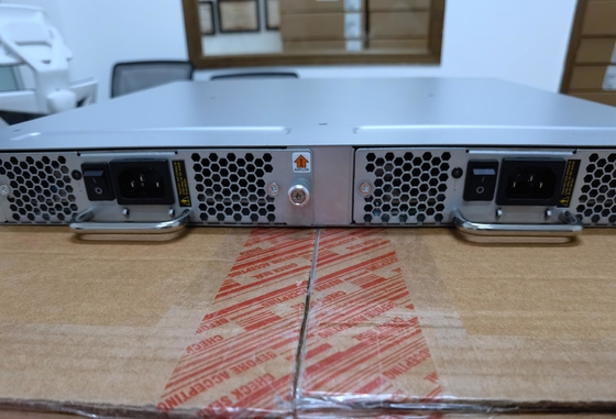 el brocado SAN de 24P 8GB SWL cambia puertos de BR-6510-24-8G-R 24 X 8Gb SFP+ 48